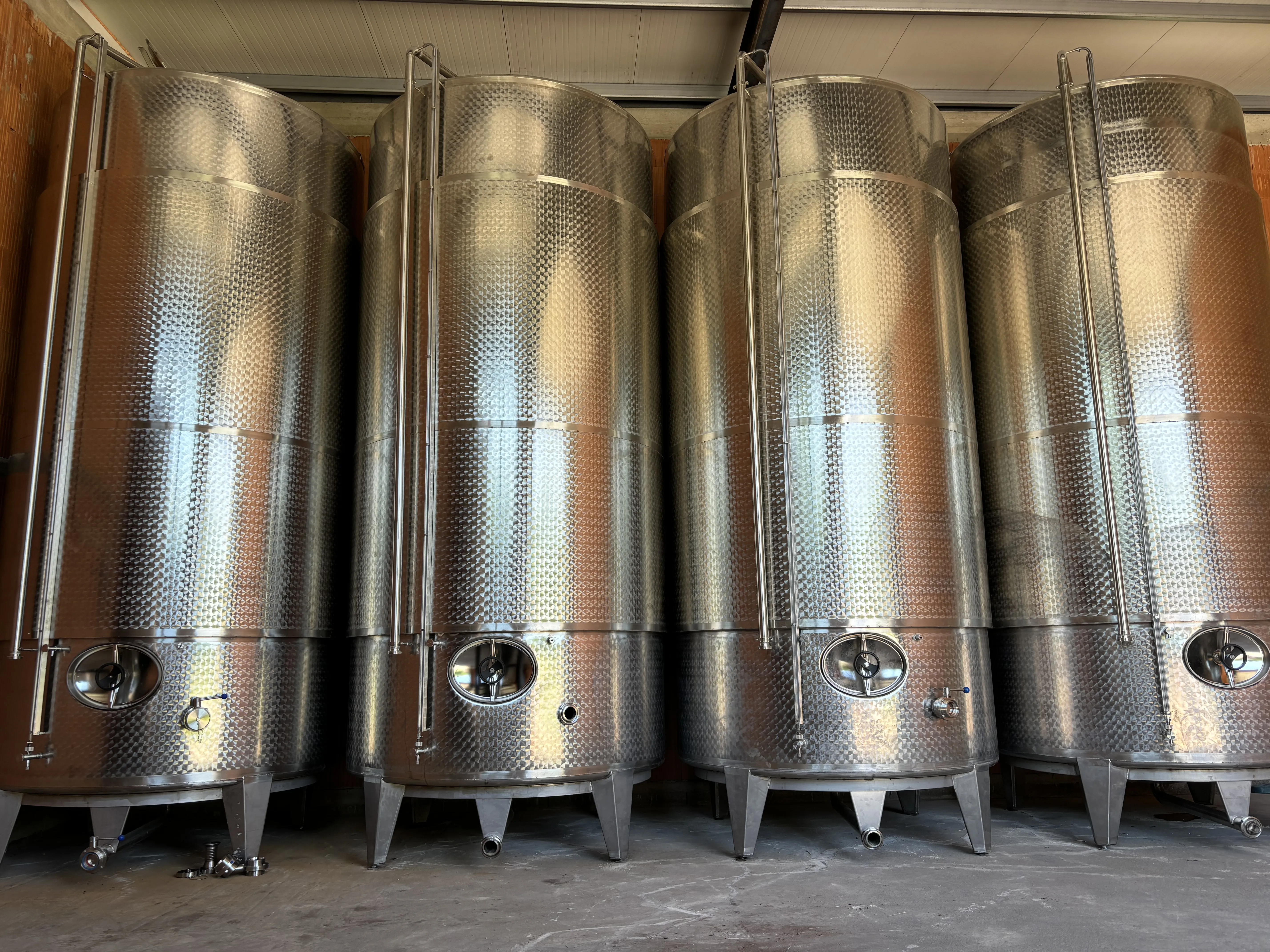 Fox Pálinkaház - Berendezések